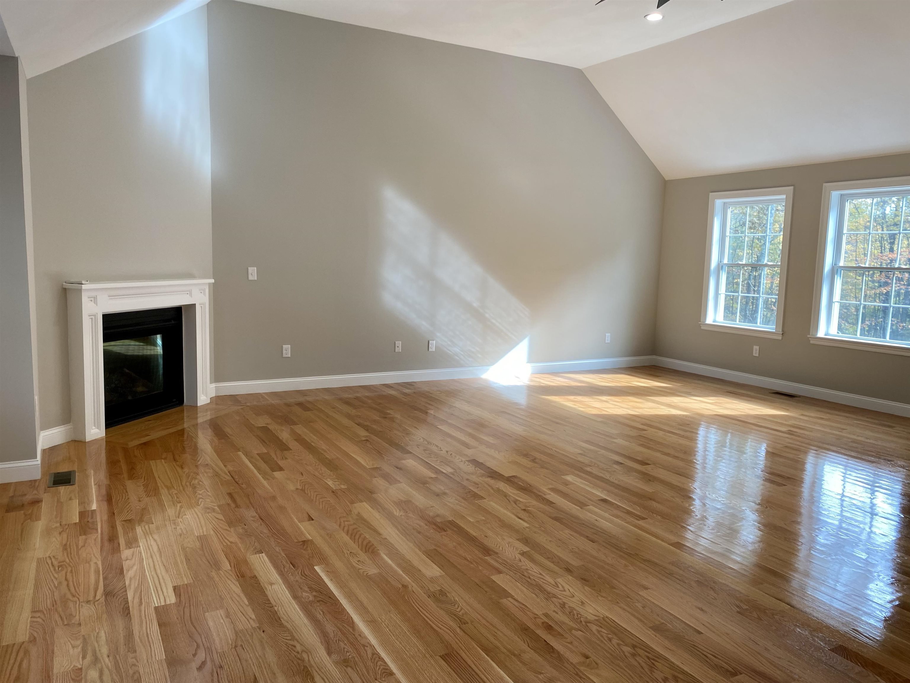 130 Federal Hill Road Hollis, NH 03049 - Photo 3 of 9