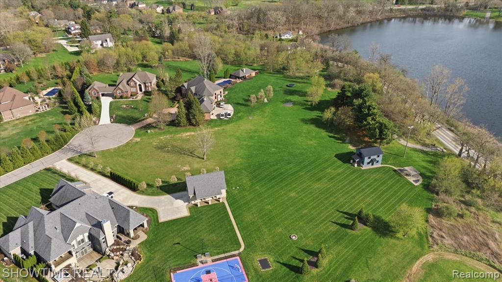 69225 Lake Point Court Romeo, MI 48065 - Photo 21 of 25
