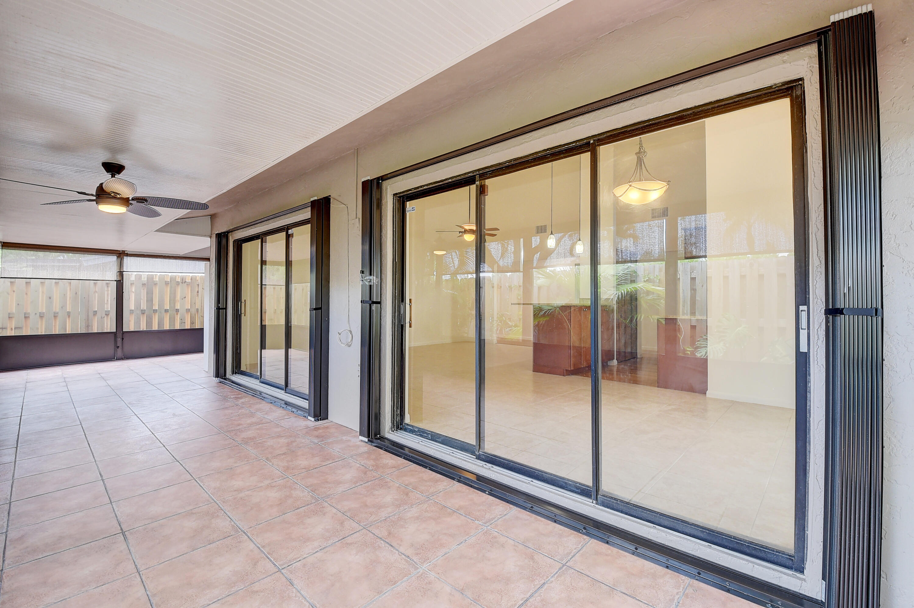 9 Baytree Circle Boynton Beach, FL 33436 - Photo 21 of 40 Patio