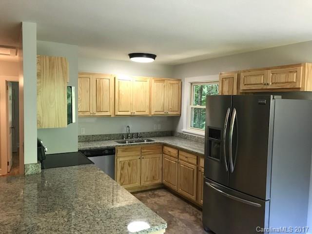433 Lockhart Road Tryon, NC 28782 - Photo 7 of 14 Gallery Image 7