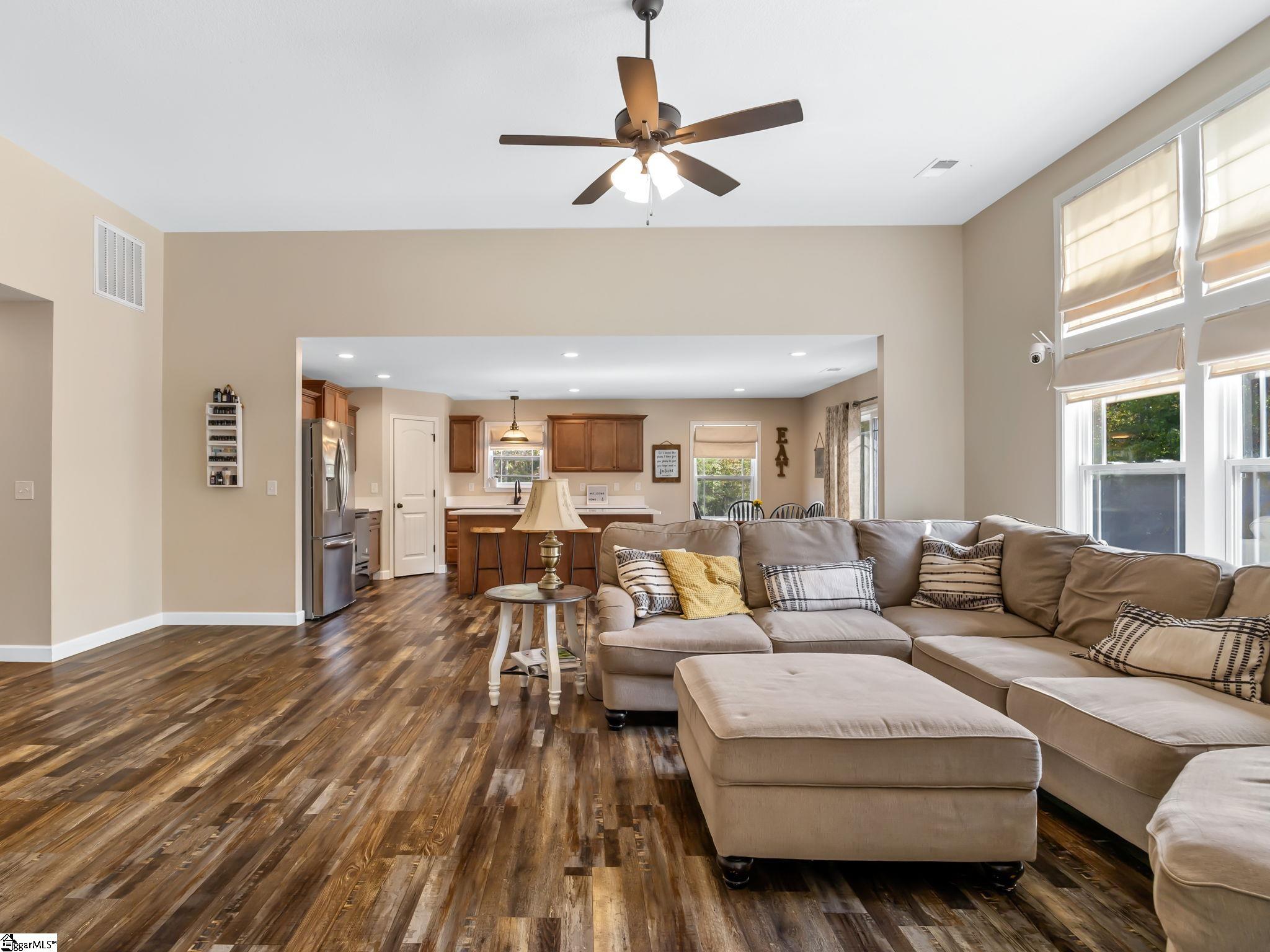 2175 Fate Dill Road Greer, SC 29651 - Photo 9 of 48