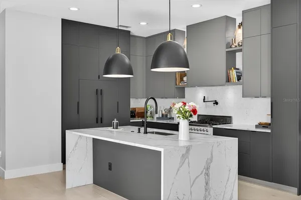 $5,300 | 423 West Amelia Avenue, Unit 2, Tampa, FL 33602