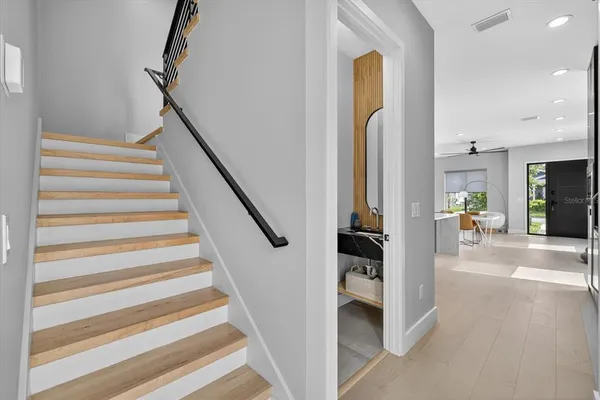 $5,300 | 423 West Amelia Avenue, Unit 2, Tampa, FL 33602