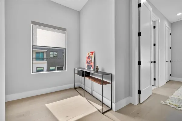 $5,300 | 423 West Amelia Avenue, Unit 2, Tampa, FL 33602