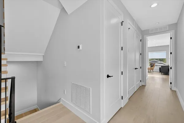 $5,300 | 423 West Amelia Avenue, Unit 2, Tampa, FL 33602