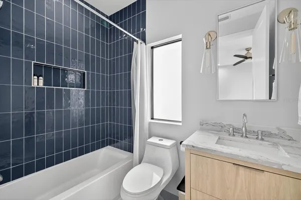 $5,300 | 423 West Amelia Avenue, Unit 2, Tampa, FL 33602