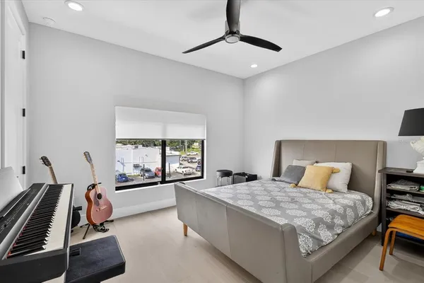 $5,300 | 423 West Amelia Avenue, Unit 2, Tampa, FL 33602