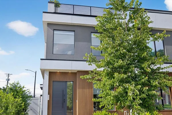 $5,300 | 423 West Amelia Avenue, Unit 2, Tampa, FL 33602