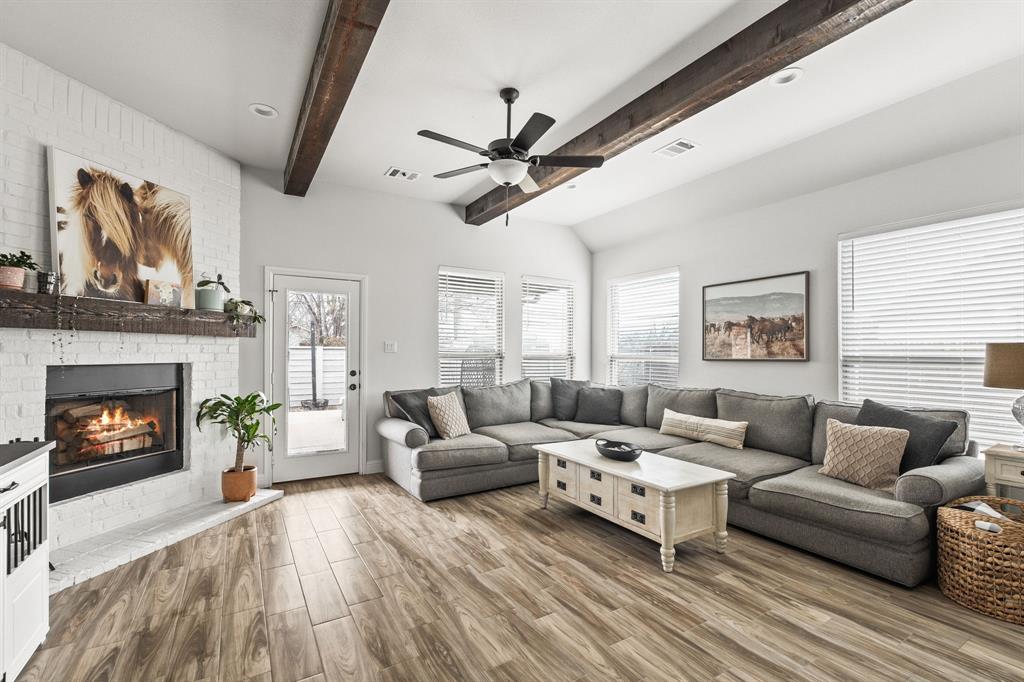 421 Monarch Way Justin, TX 76247 - Photo 13 of 33