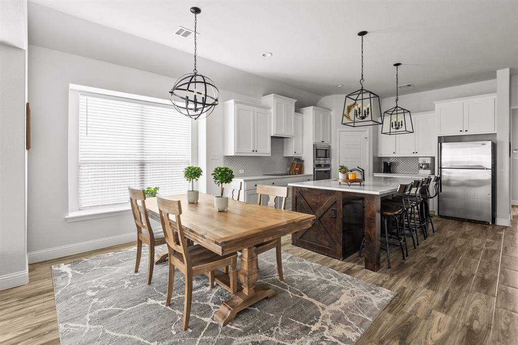 421 Monarch Way Justin, TX 76247 - Photo 10 of 33