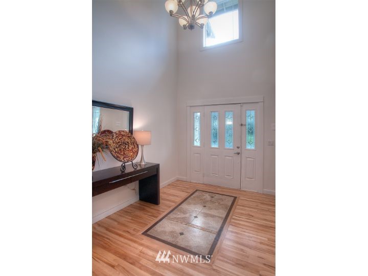 7421 Meadowdale Beach Road Edmonds, WA 98026 - Photo 2 of 15 Gallery Image 2