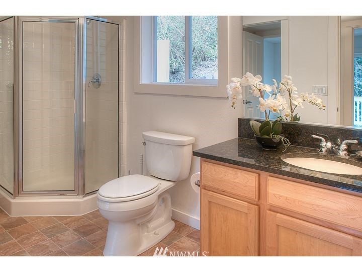 7421 Meadowdale Beach Road Edmonds, WA 98026 - Photo 8 of 15 Gallery Image 8