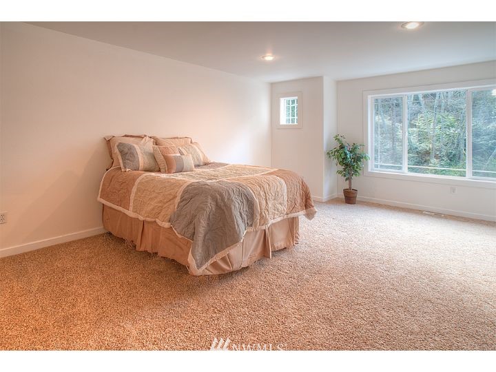 7421 Meadowdale Beach Road Edmonds, WA 98026 - Photo 10 of 15 Gallery Image 10