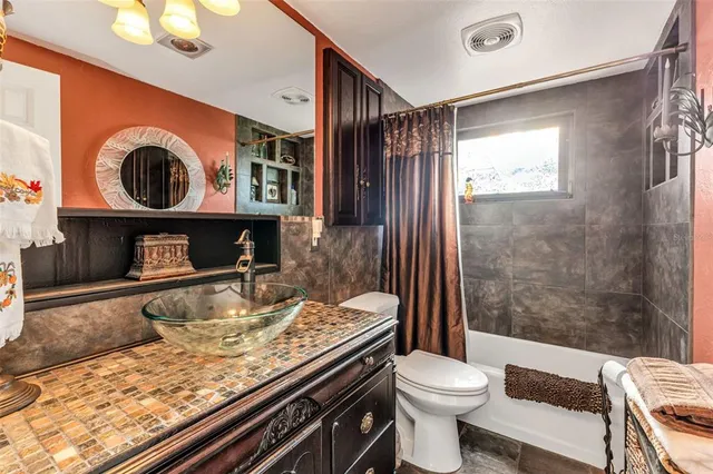 $375,000 | 2091 Oyster Creek Drive, Englewood, FL 34224