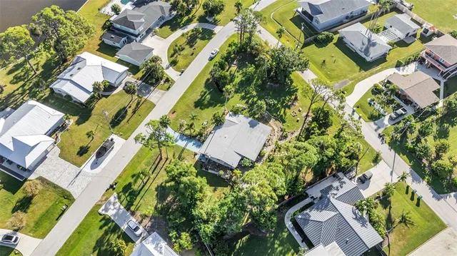 $375,000 | 2091 Oyster Creek Drive, Englewood, FL 34224