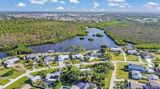 $375,000 | 2091 Oyster Creek Drive, Englewood, FL 34224