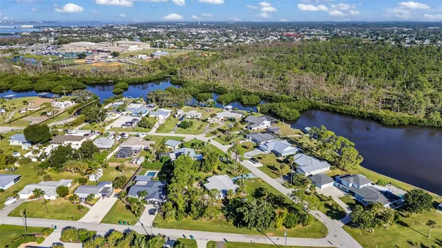 $375,000 | 2091 Oyster Creek Drive, Englewood, FL 34224