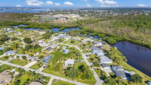 $375,000 | 2091 Oyster Creek Drive, Englewood, FL 34224