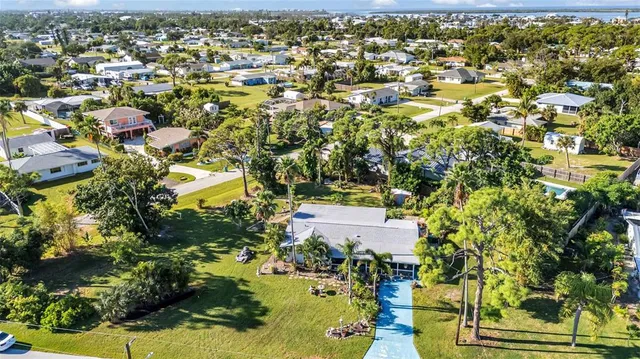 $375,000 | 2091 Oyster Creek Drive, Englewood, FL 34224