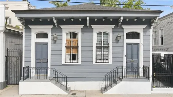 $1,600 | 1415 Burgundy Street, New Orleans, LA 70116