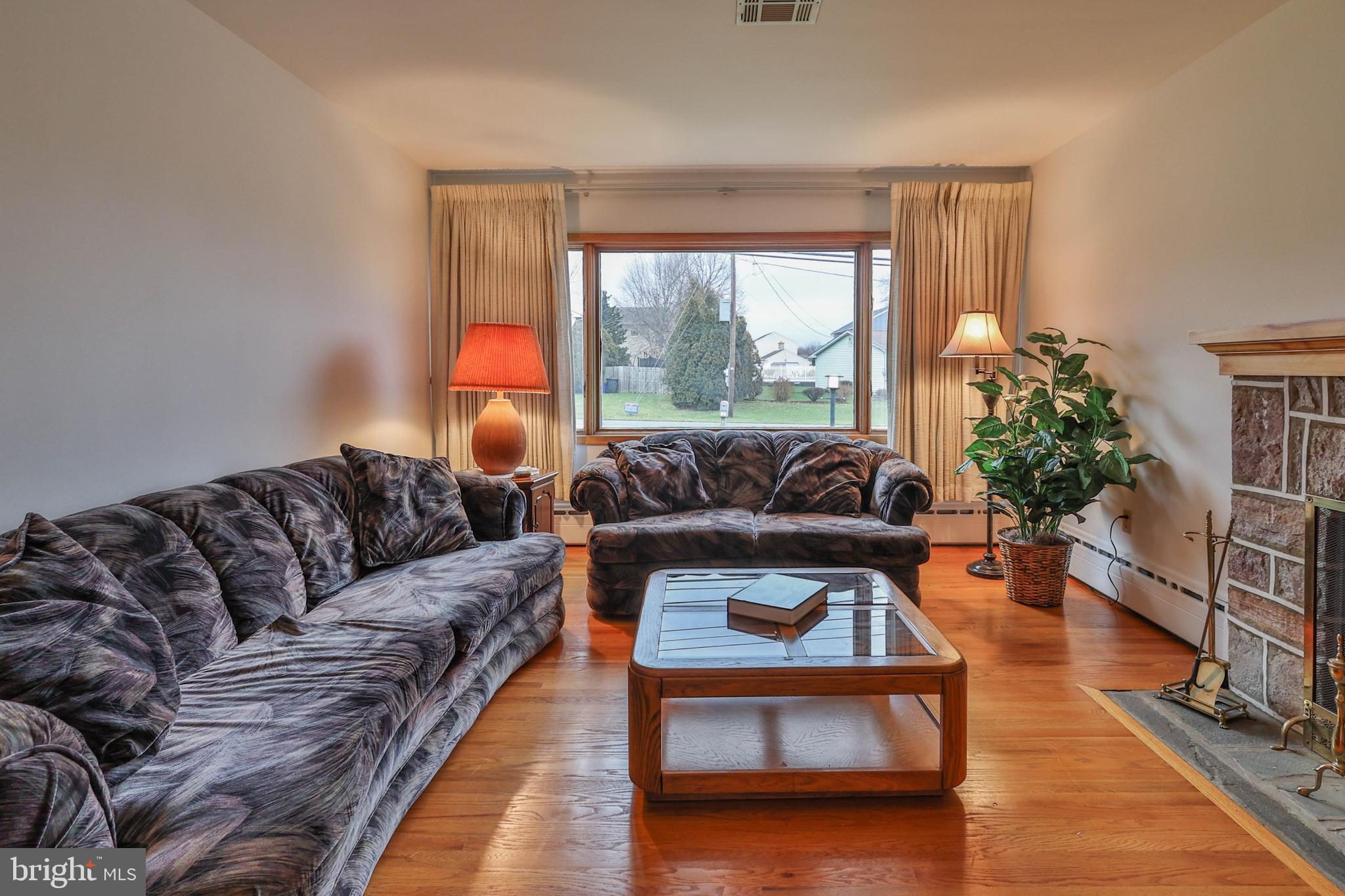 3145 Hecktown Road Bethlehem, PA 18020 - Photo 11 of 48 Gallery Image 11