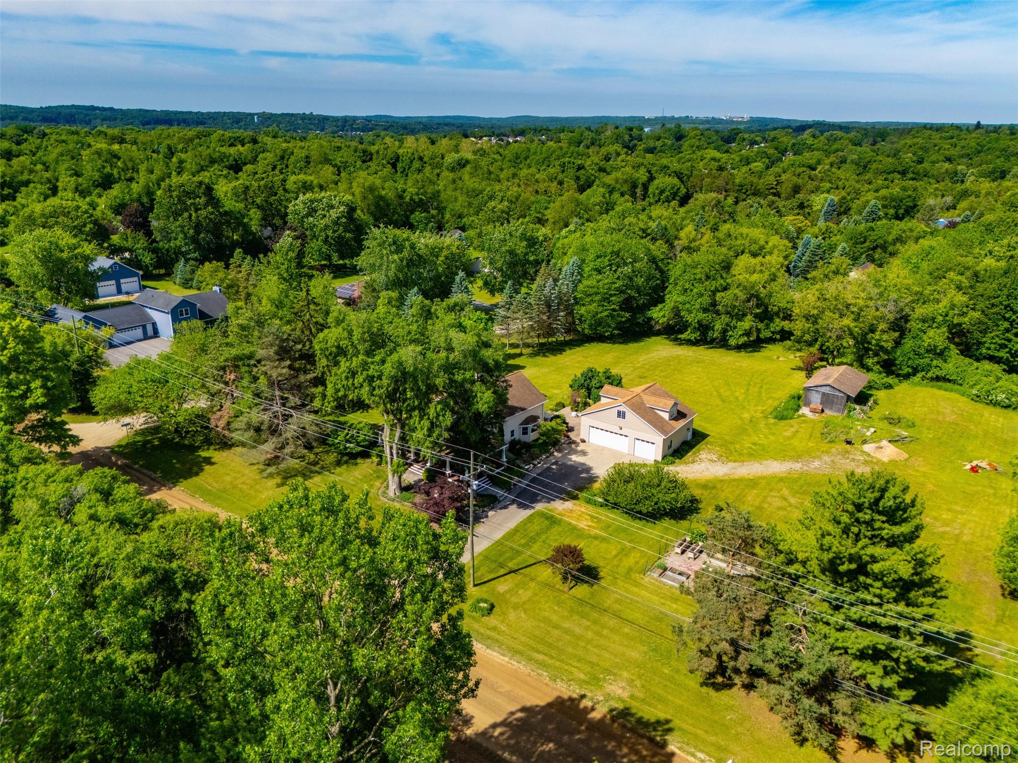 1293 Burns Road Milford, MI 48381 - Photo 66 of 82 drone-7.jpg