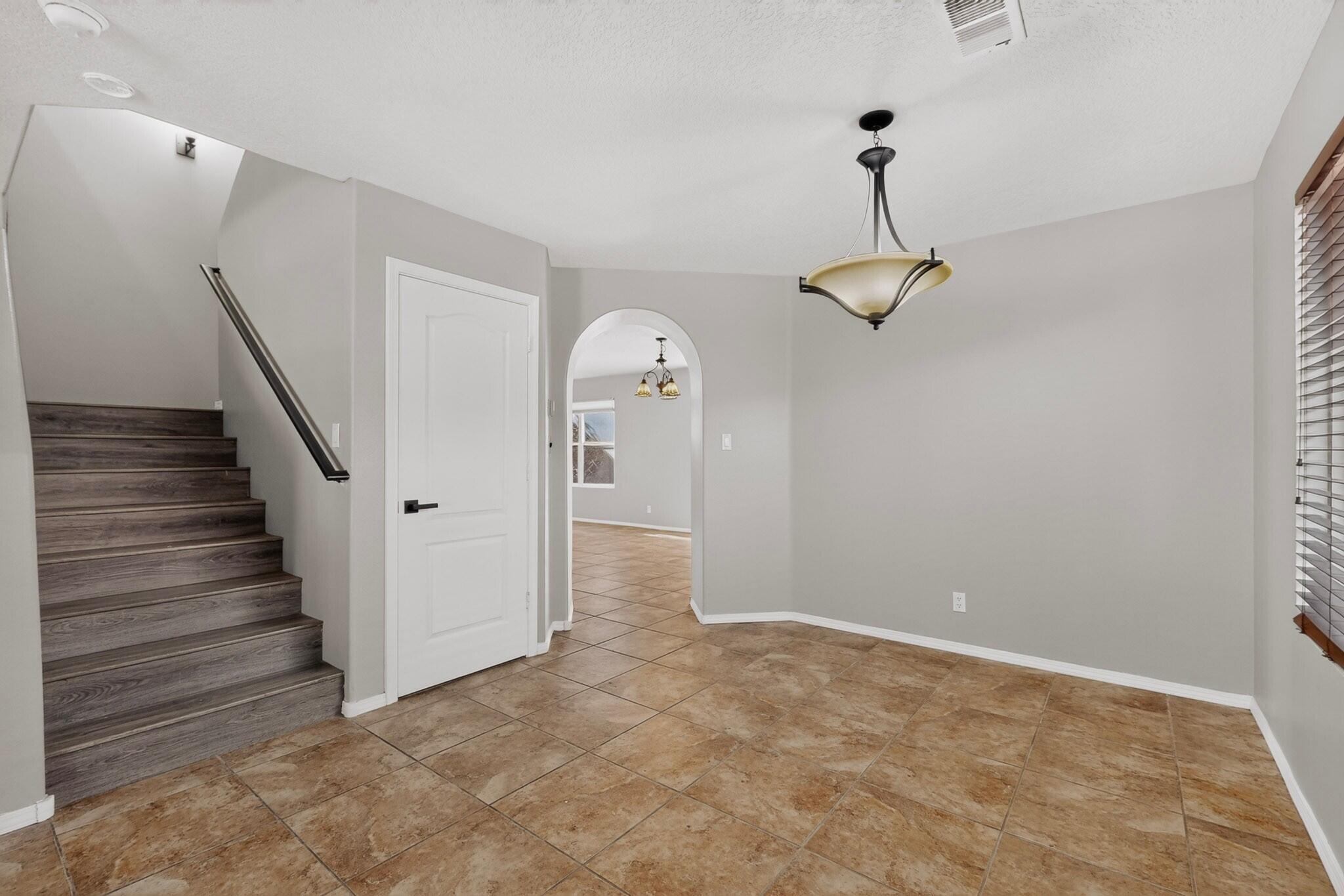 7112 Red Hawk Road Northeast Albuquerque, NM 87113 - Photo 10 of 51 Gallery Image 10