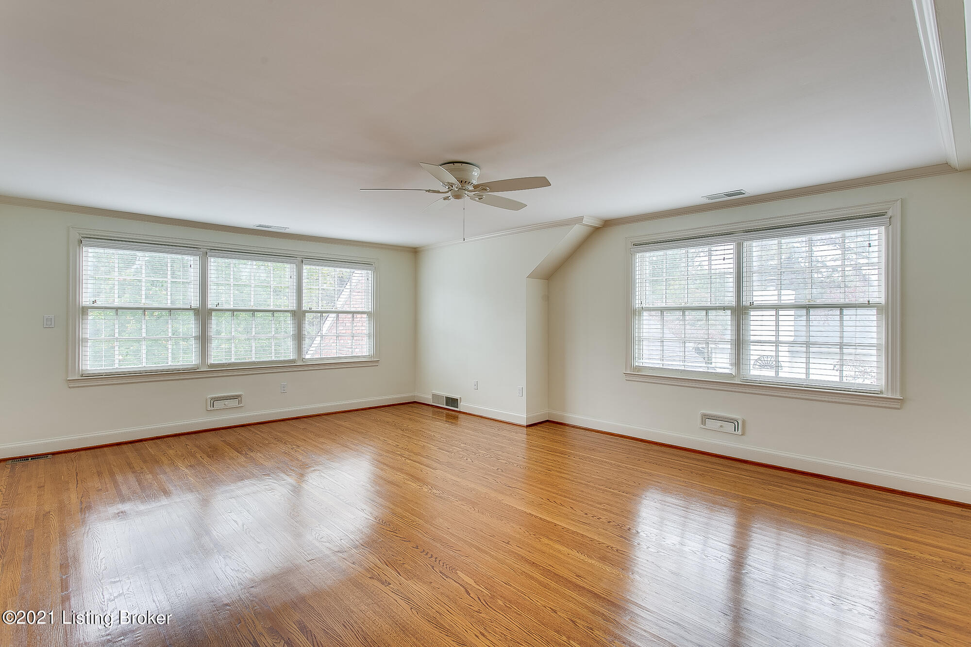 210 Sequoya Road Louisville, KY 40207 - Photo 43 of 68 210 Sequoya Rd-44