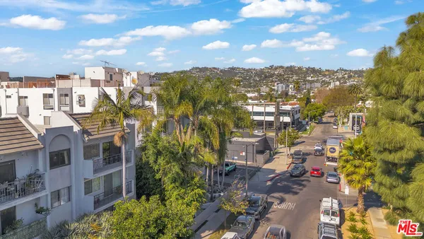 $5,450 | 131 North Croft Avenue, Unit 401, Los Angeles, CA 90048