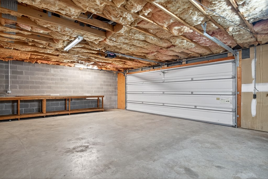 1325 Bridle Path Cookeville, TN 38501 - Photo 34 of 41 a view of an empty room with a window