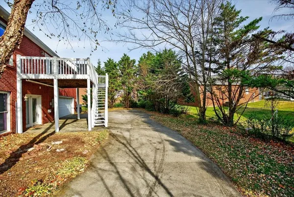 $579,900 | 1325 Bridle Path, Cookeville, TN 38501