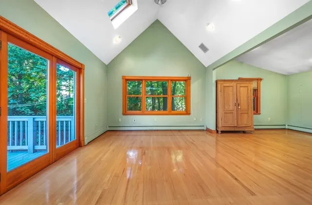 $1,499,000 | 10 Lorraine Circle, Newton, MA 02468