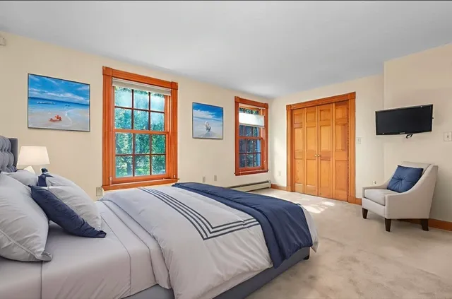 $1,499,000 | 10 Lorraine Circle, Newton, MA 02468