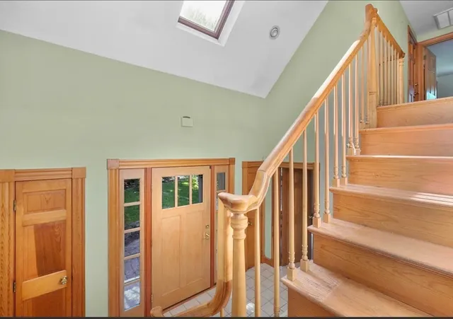 $1,499,000 | 10 Lorraine Circle, Newton, MA 02468