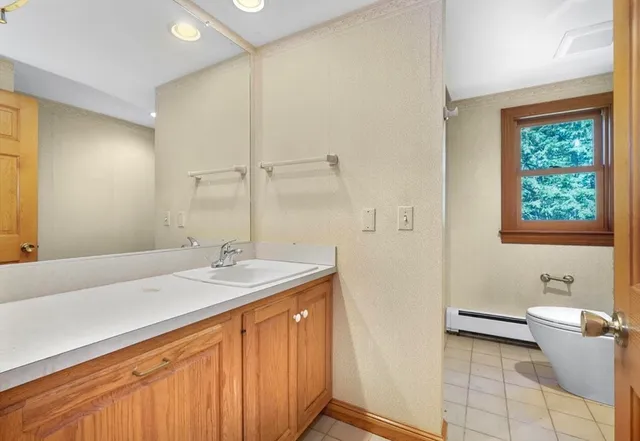 $1,499,000 | 10 Lorraine Circle, Newton, MA 02468