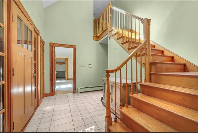 $1,499,000 | 10 Lorraine Circle, Newton, MA 02468
