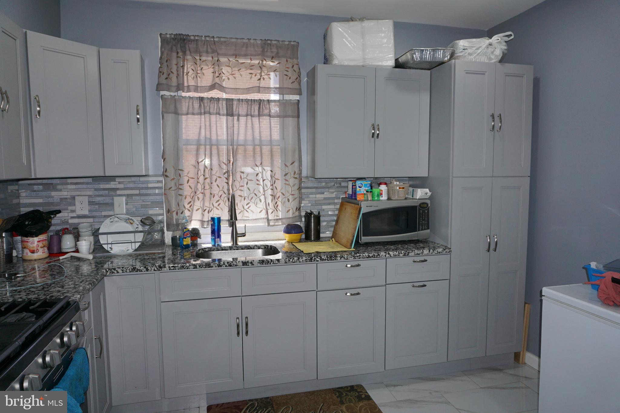 238 Avon Road Upper Darby, PA 19082 - Photo 12 of 36 Kitchen