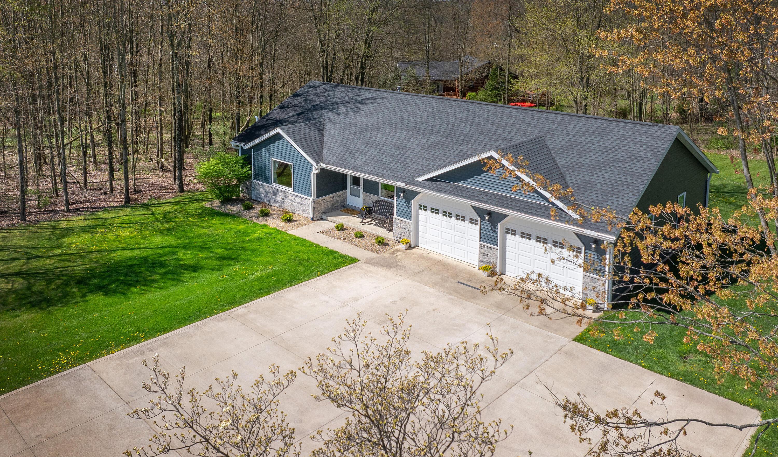 15969 King Road Howard, OH 43028 - Photo 5 of 30 King_04
