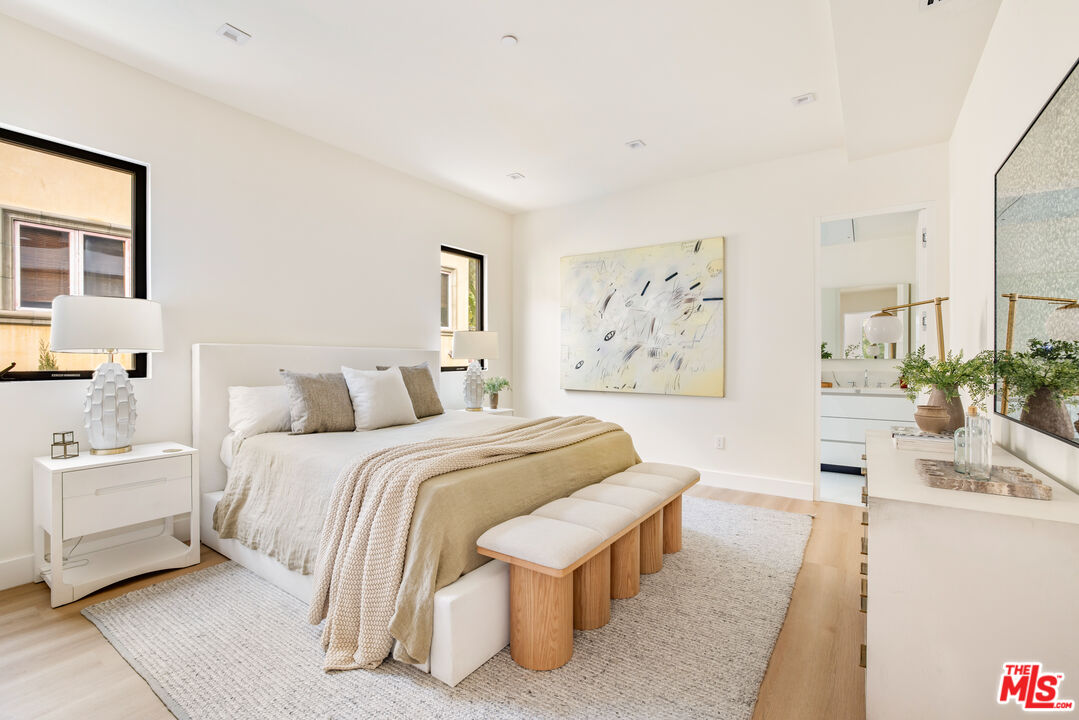 2112 Roscomare Road Los Angeles, CA 90077 - Photo 37 of 54