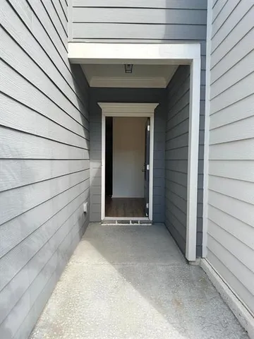 $2,200 | 5635 Parkview Lane, Flowery Branch, GA 30542