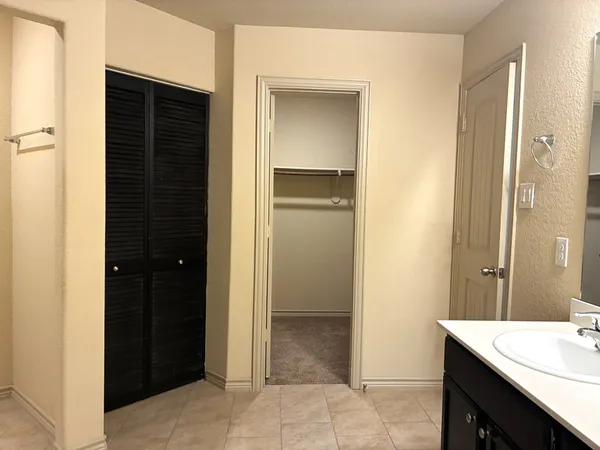 a view of walk in closet