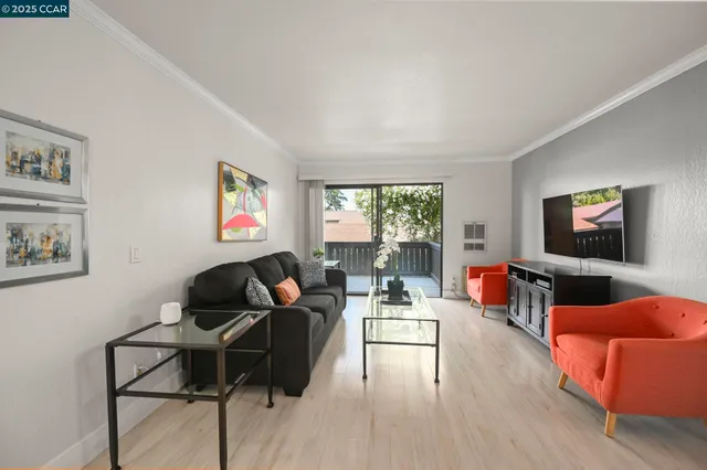 $359,000 | 1411 Marchbanks Drive, Unit 2, Walnut Creek, CA 94598