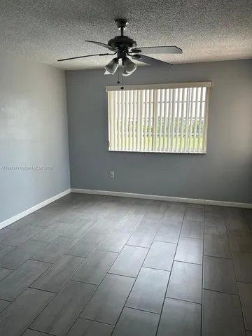 $1,950 | 1755 Village Boulevard, Unit 303, West Palm Beach, FL 33409