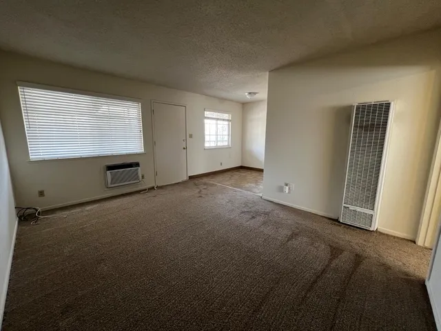 $1,200 | 908 Nevada Street, Kingsburg, CA 93631