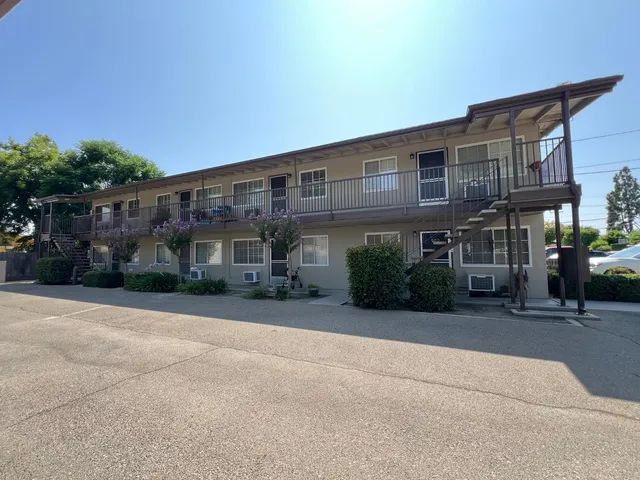 $1,200 | 908 Nevada Street, Kingsburg, CA 93631