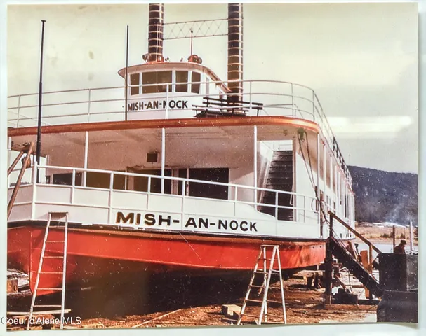 $10,000,000 | 5729 East Marine Drive, Post Falls, ID 83854