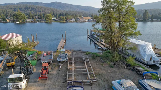 $10,000,000 | 5729 East Marine Drive, Post Falls, ID 83854