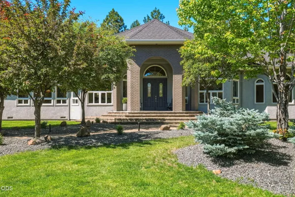 $1,999,900 | 3729 Northwest Summerfield Road, Bend, OR 97703