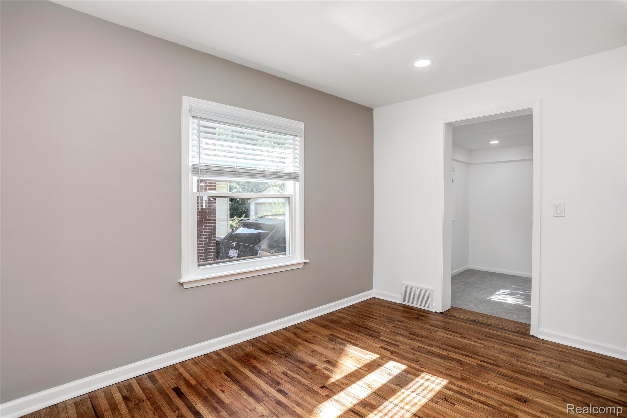 8097 Meyers Road Detroit, MI 48228 - Photo 14 of 24 Gallery Image 14