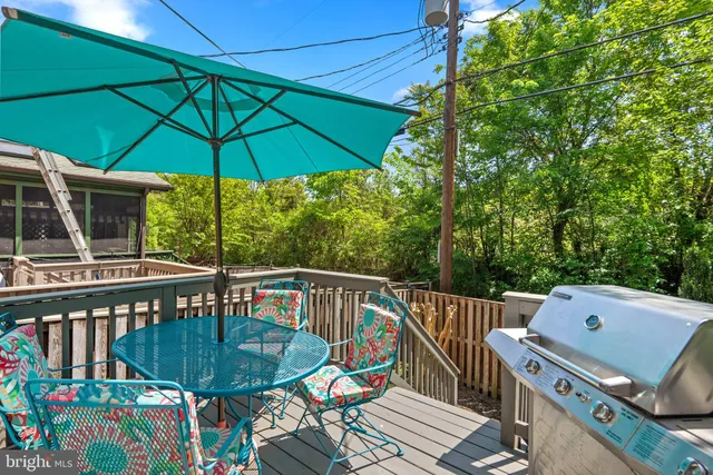 a view of a wooden fence